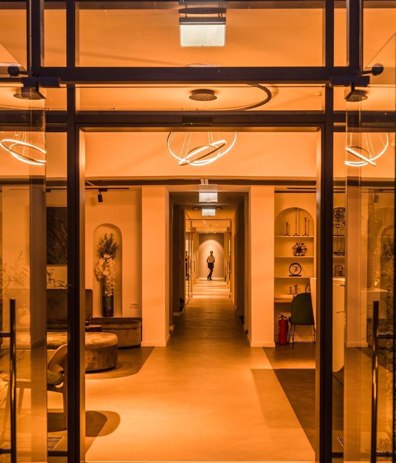 Hotel Arka Orşova エクステリア 写真